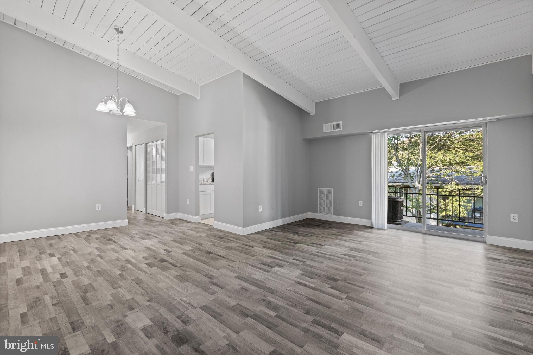 MARYLAND FARMS CONDO - Residential