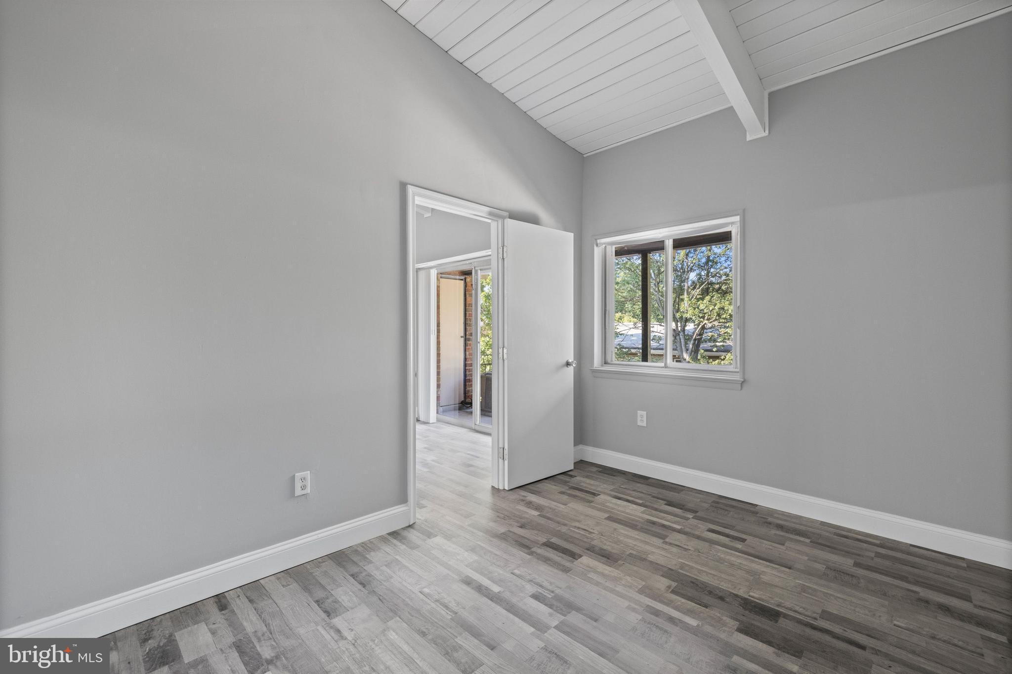 MARYLAND FARMS CONDO - Residential