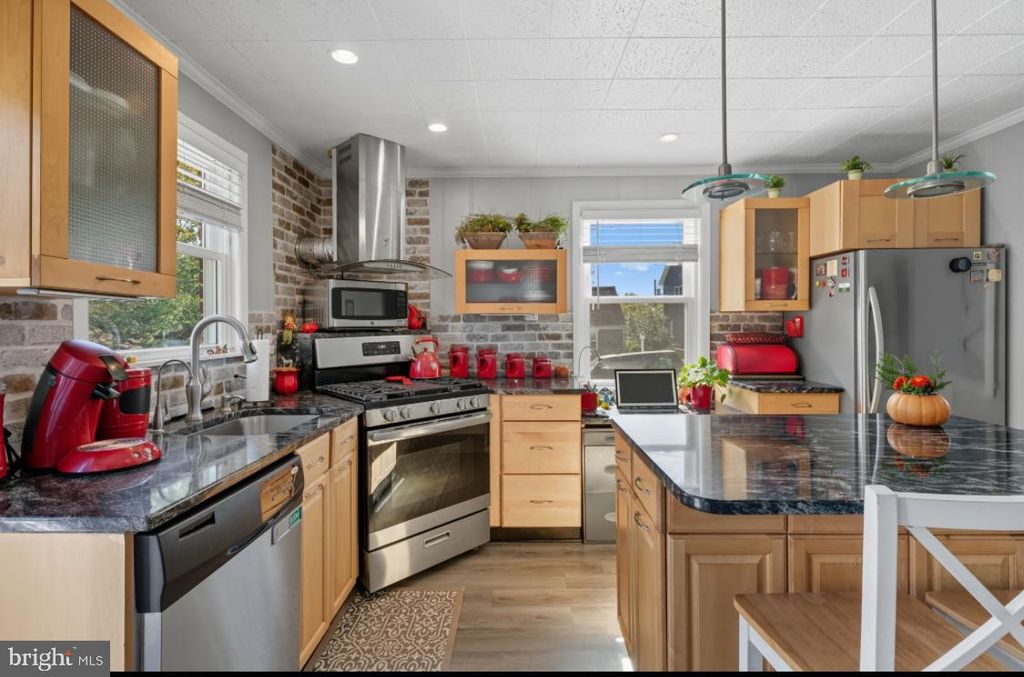 Photo of 914 Thornton Road, UPPER CHICHESTER, PA 19061 (MLS # PADE2101320)