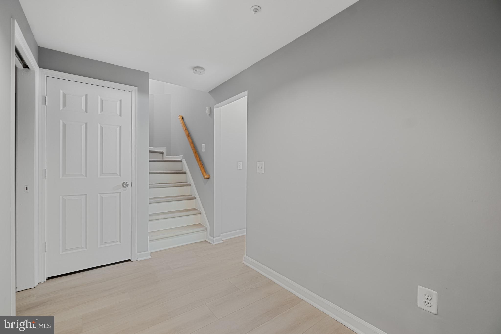 WINDSOR  MILL - Residential Lease