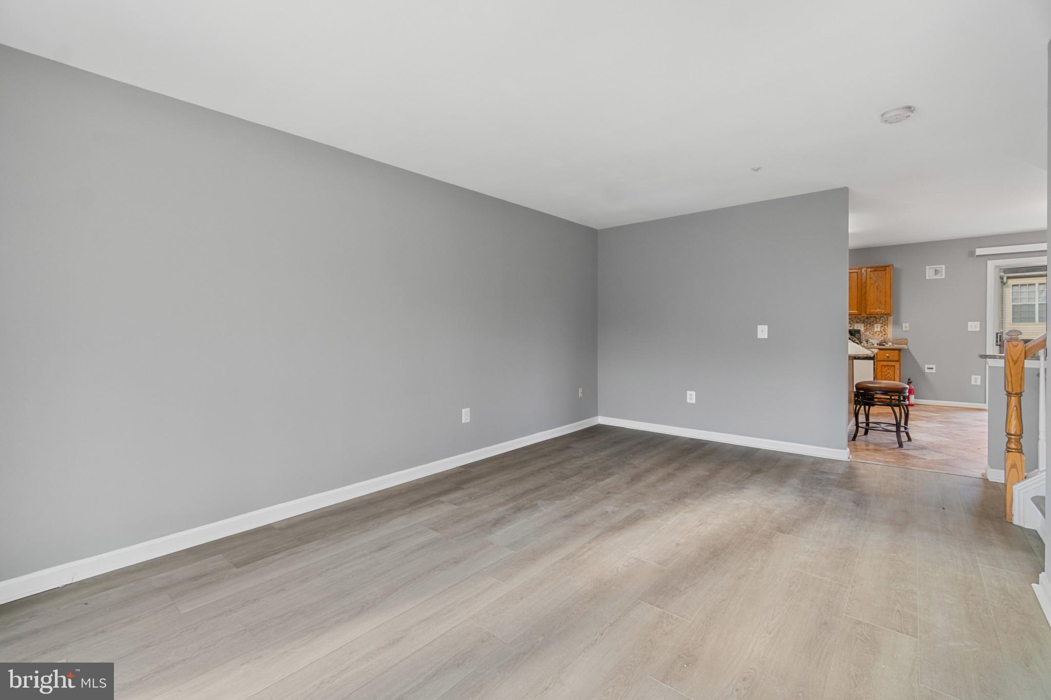 WINDSOR  MILL - Residential Lease