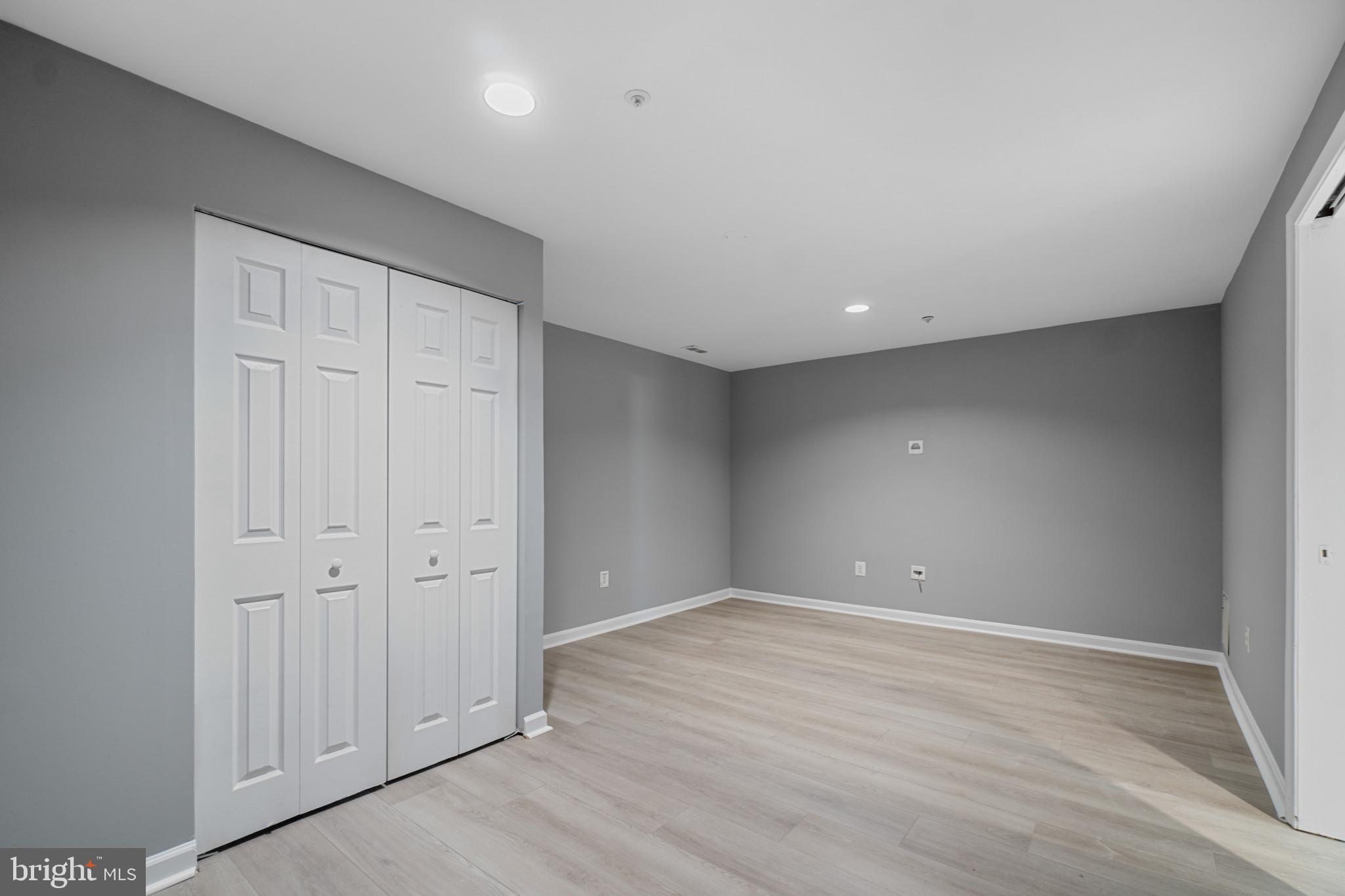 WINDSOR  MILL - Residential Lease