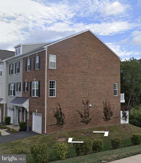 Photo of 6195 Camerons Ferry Drive, HAYMARKET, VA 20169 (MLS # VAPW2129046)