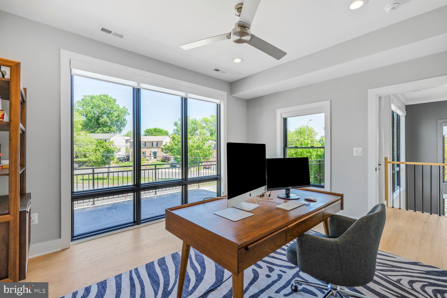 LYON PARK - Residential