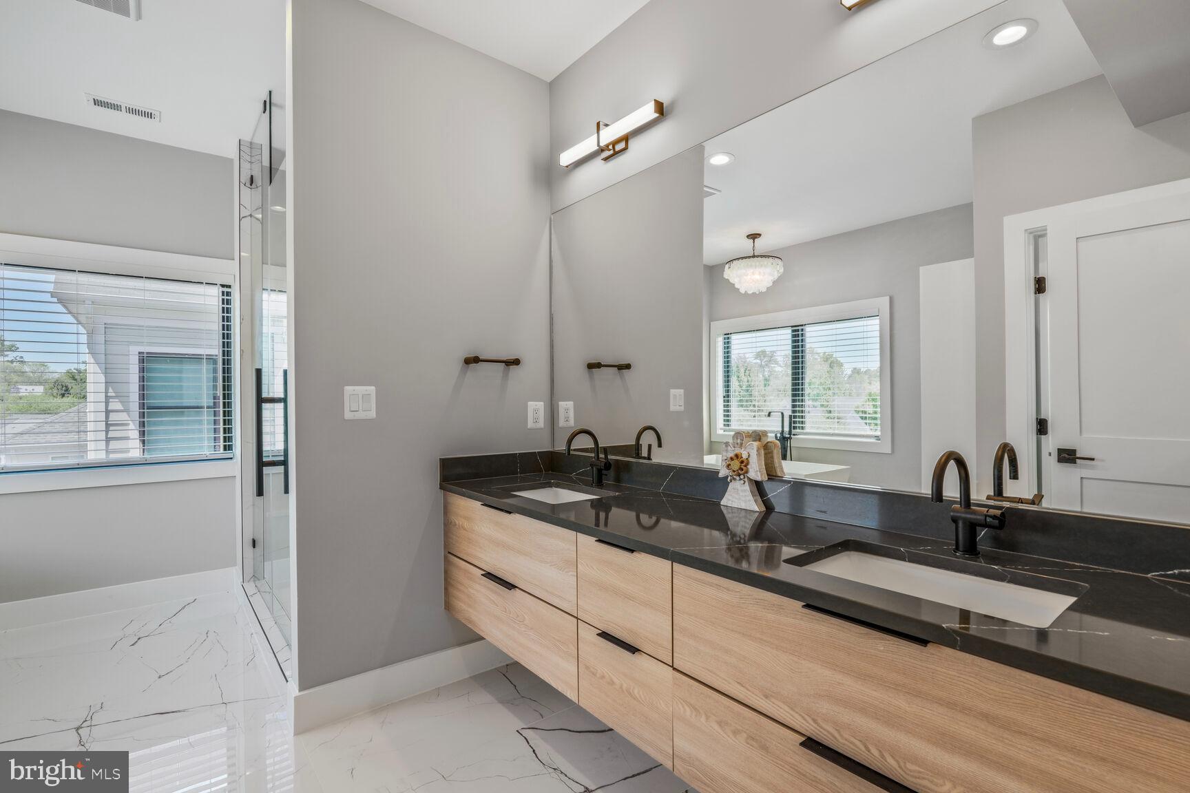 LYON PARK - Residential