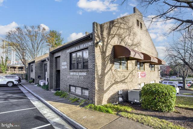 6716 WHITTIER AVENUE