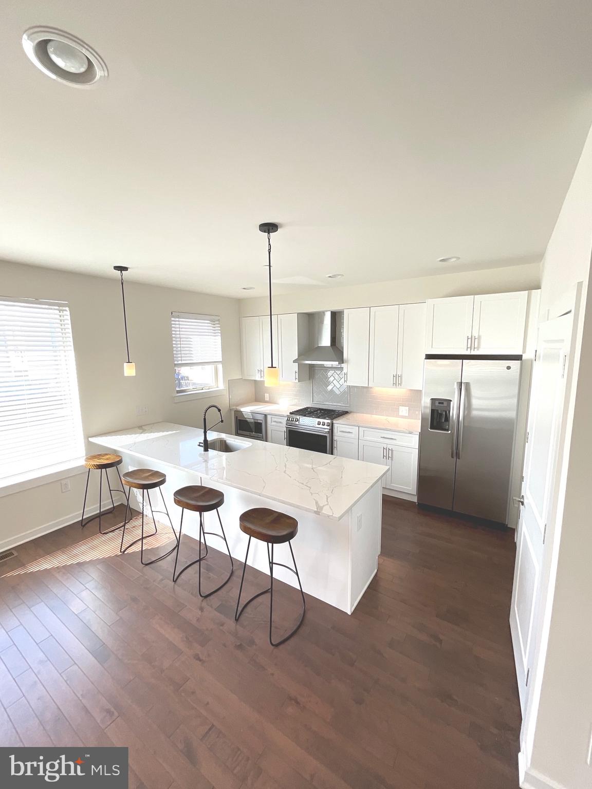 EAST KENSINGTON - Residential Lease