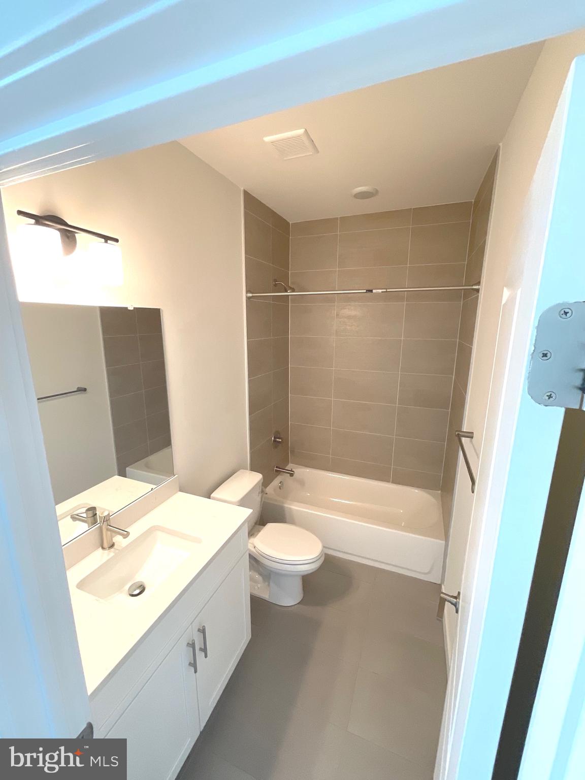 EAST KENSINGTON - Residential Lease