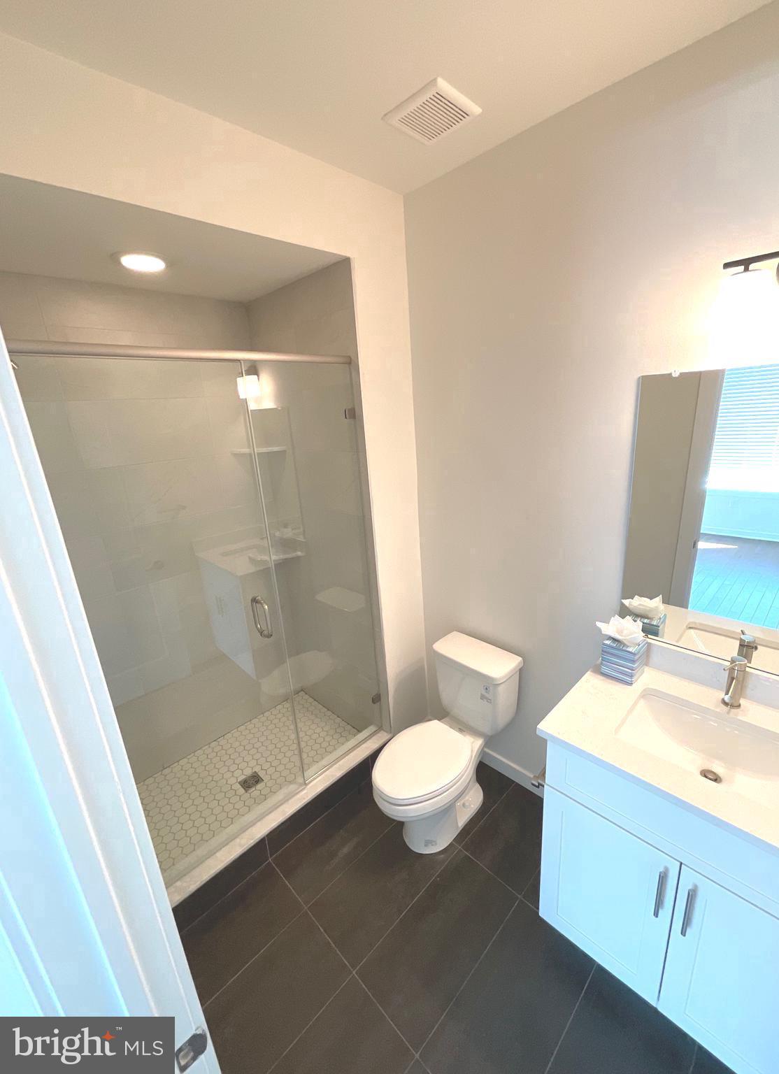 EAST KENSINGTON - Residential Lease