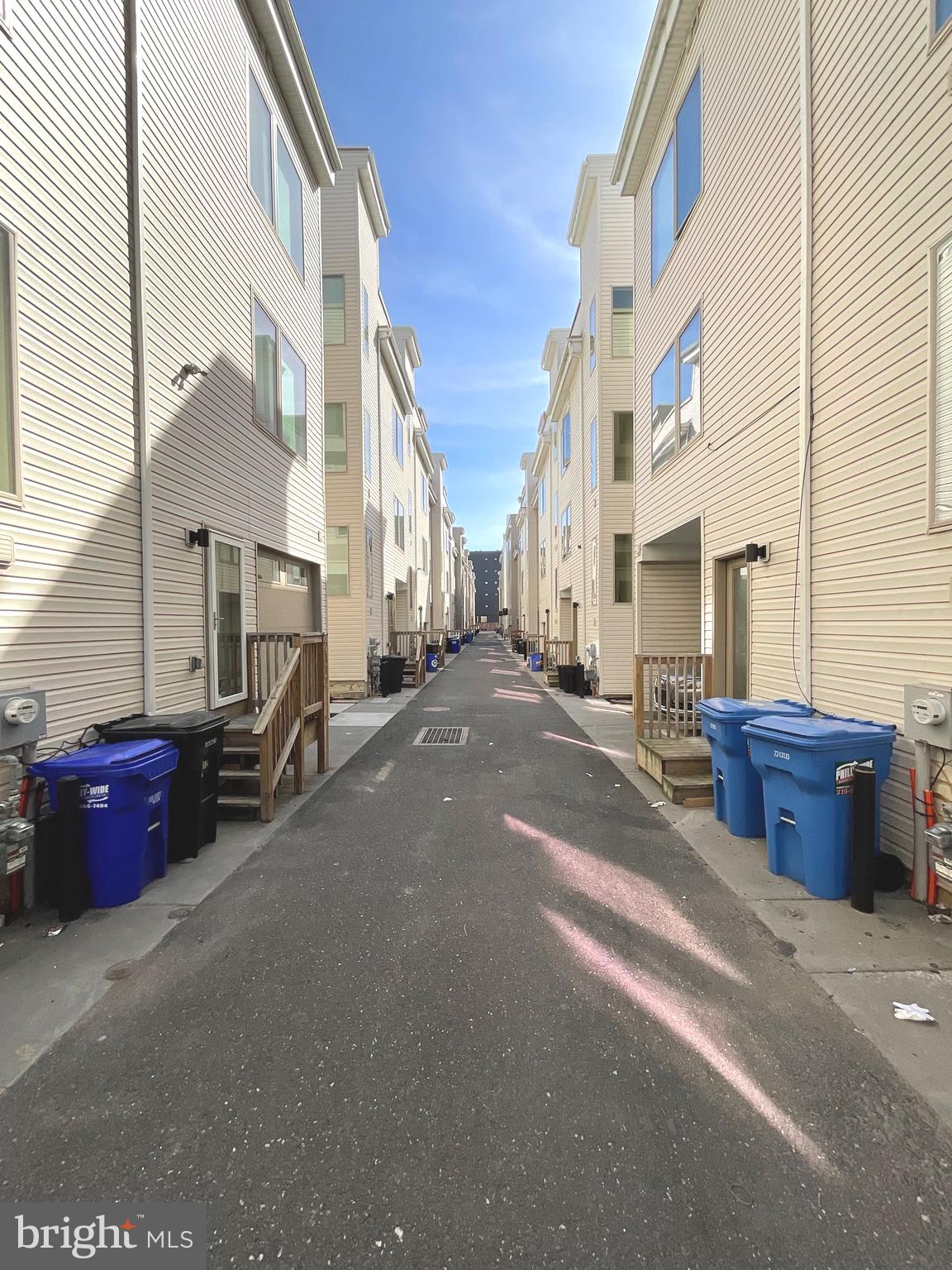 EAST KENSINGTON - Residential Lease