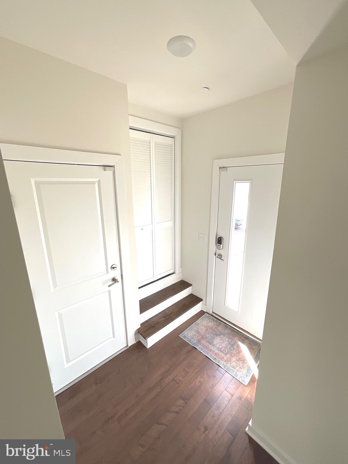 EAST KENSINGTON - Residential Lease