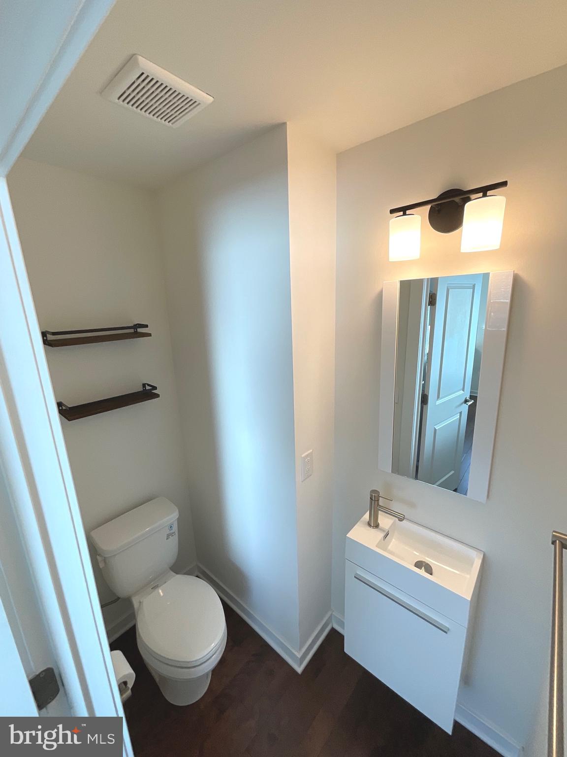 EAST KENSINGTON - Residential Lease