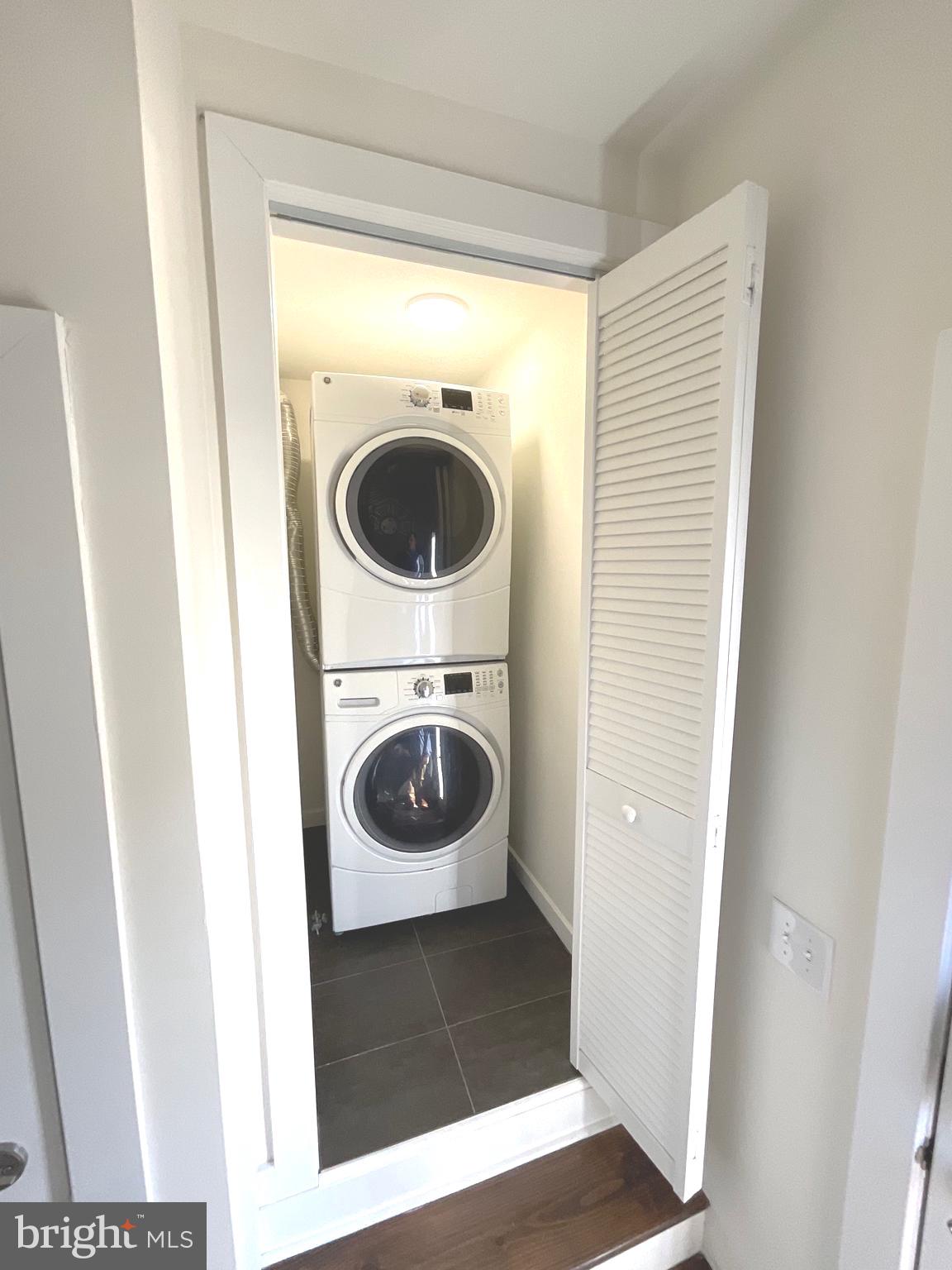 EAST KENSINGTON - Residential Lease