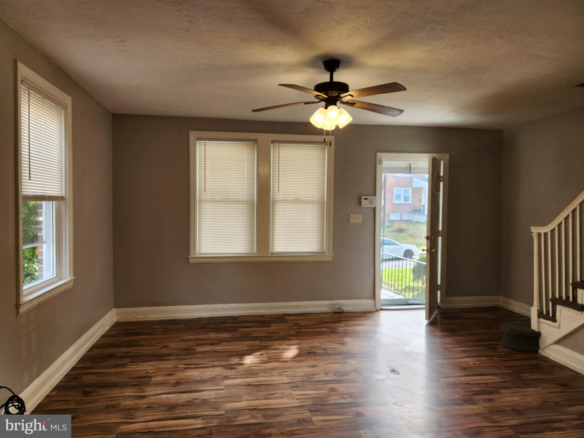 WINSTON GOVANS - Residential Lease