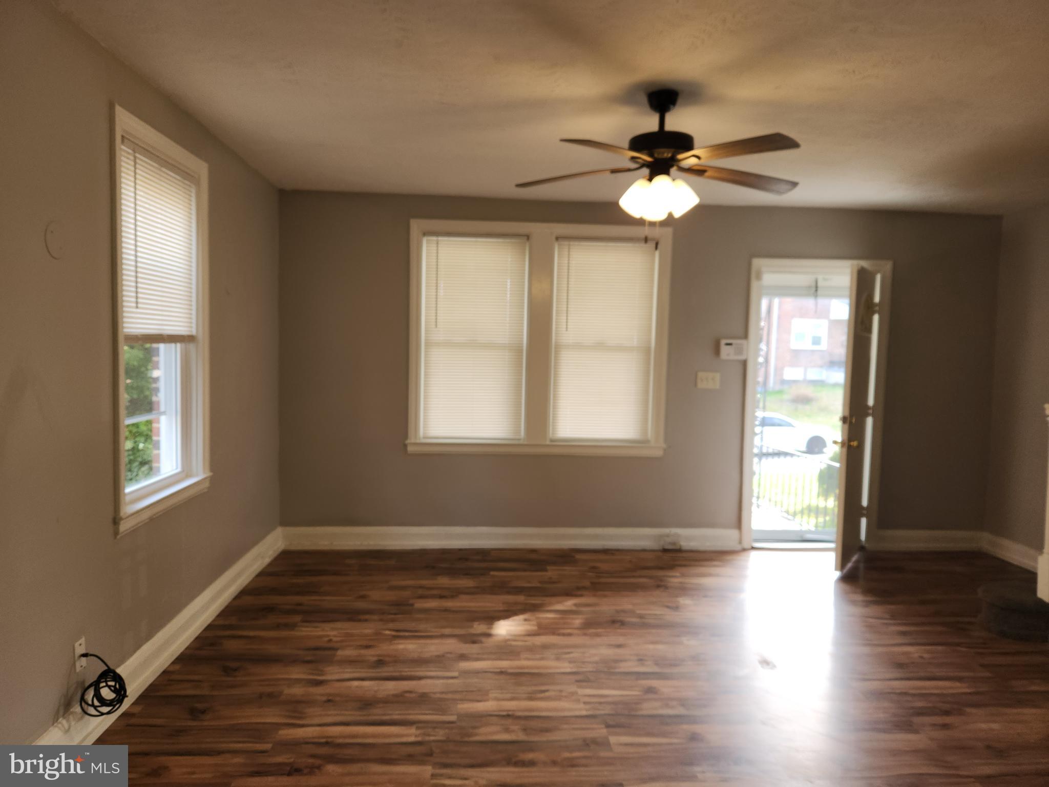 WINSTON GOVANS - Residential Lease