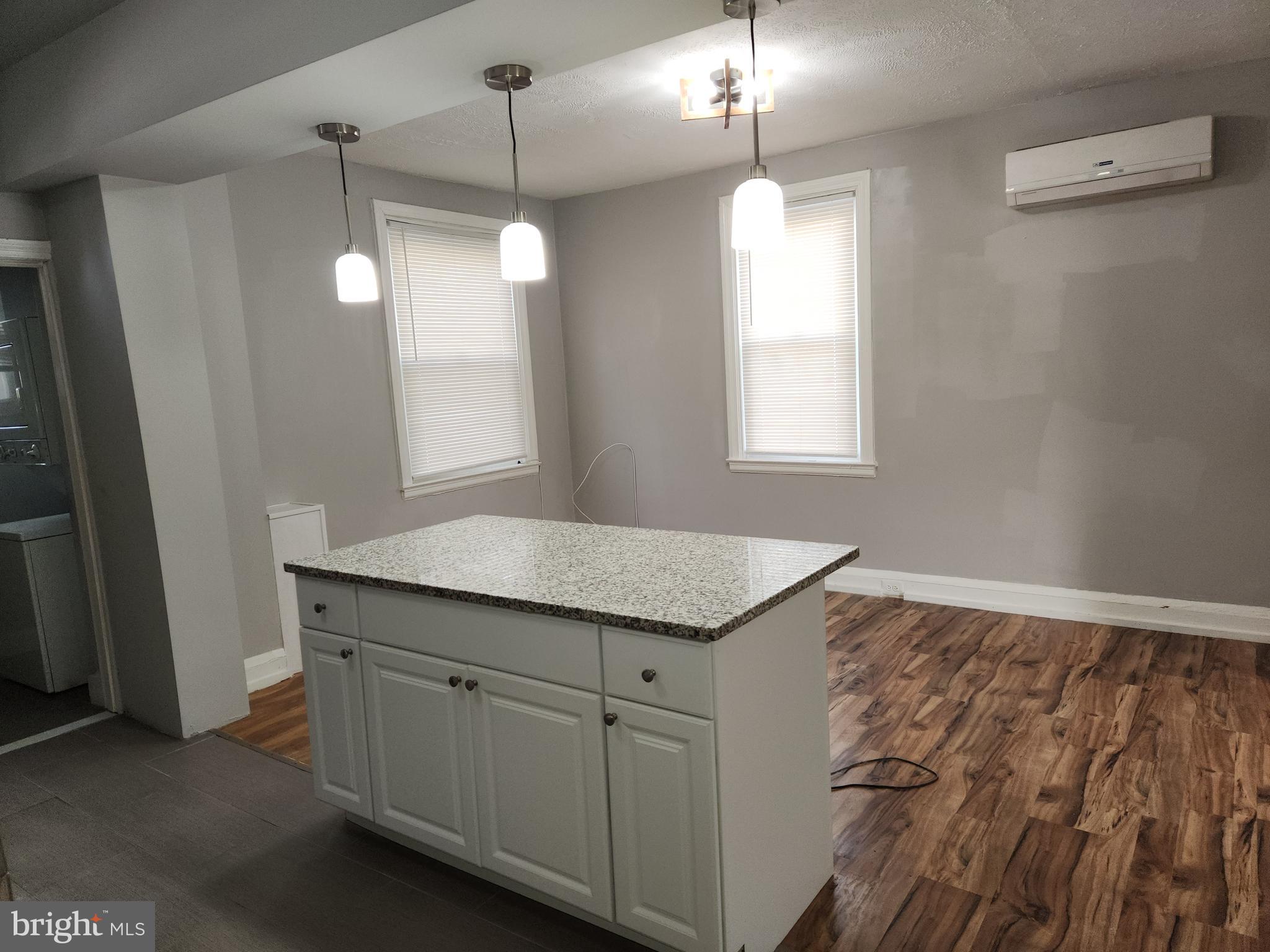 WINSTON GOVANS - Residential Lease