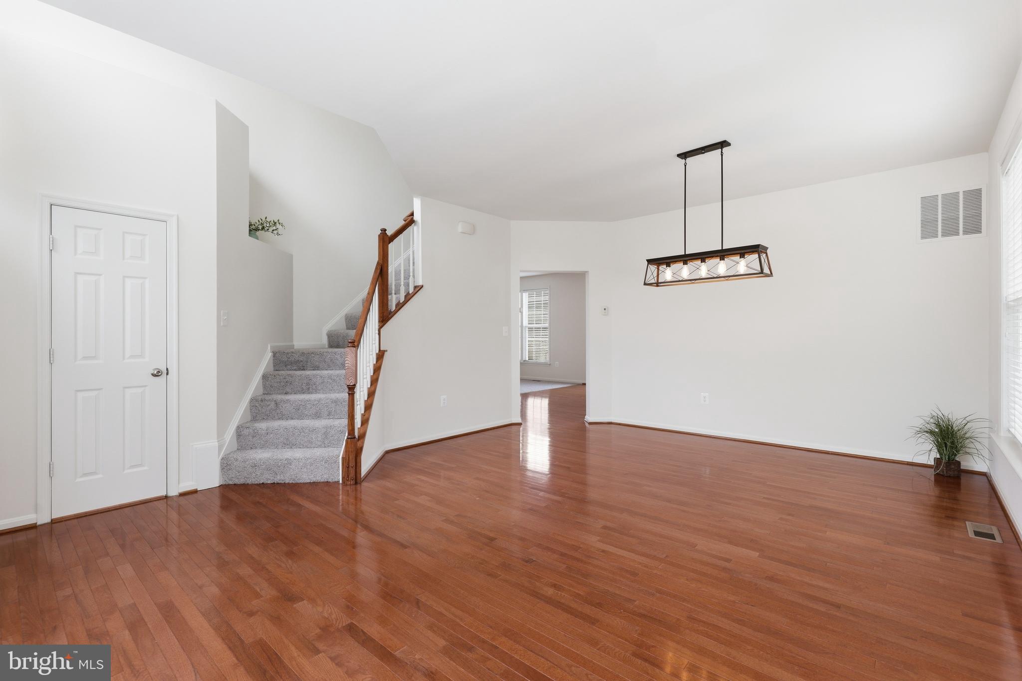 17515 MINA LANE