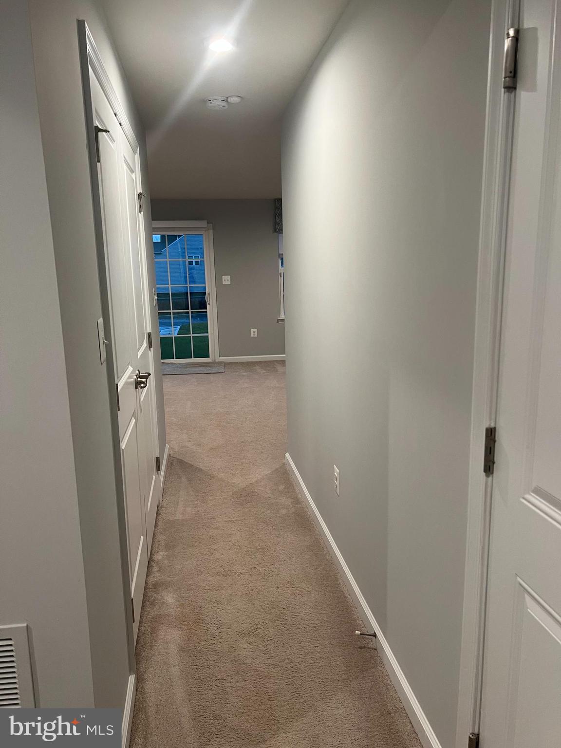 COURTHOUSE COMMONS - Residential Lease