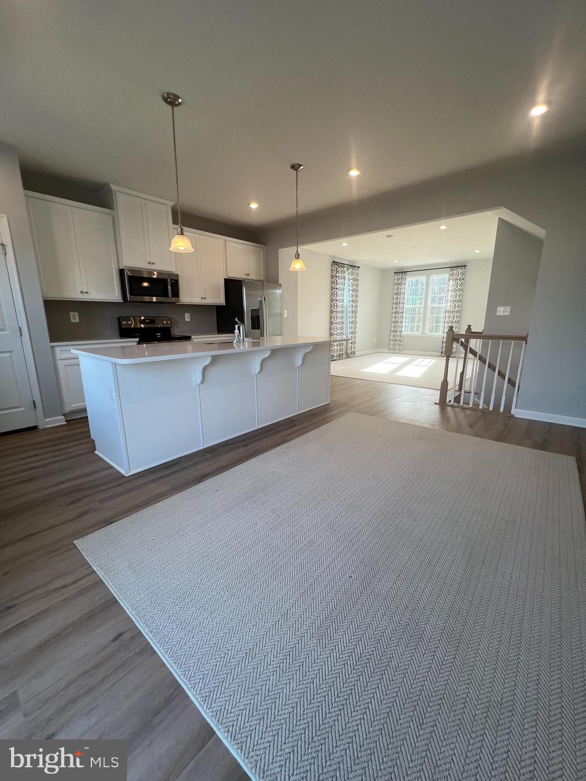 COURTHOUSE COMMONS - Residential Lease