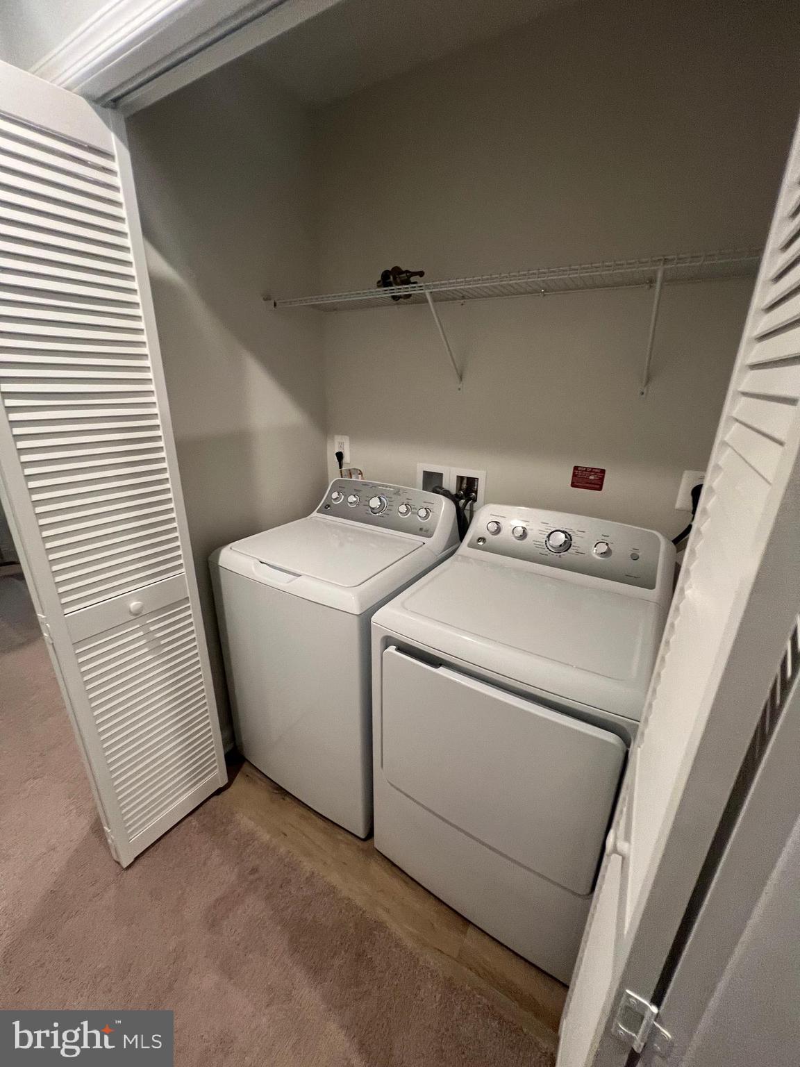 COURTHOUSE COMMONS - Residential Lease