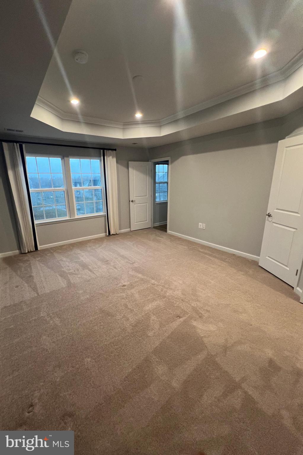 COURTHOUSE COMMONS - Residential Lease