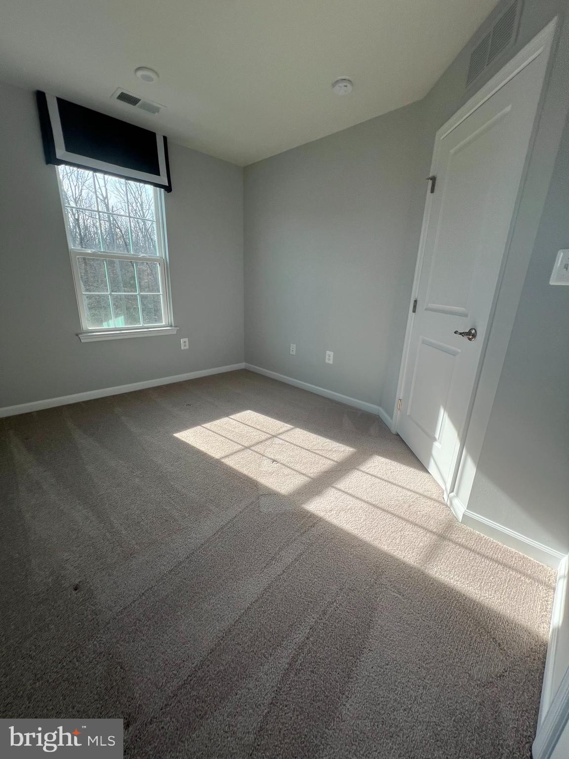 COURTHOUSE COMMONS - Residential Lease