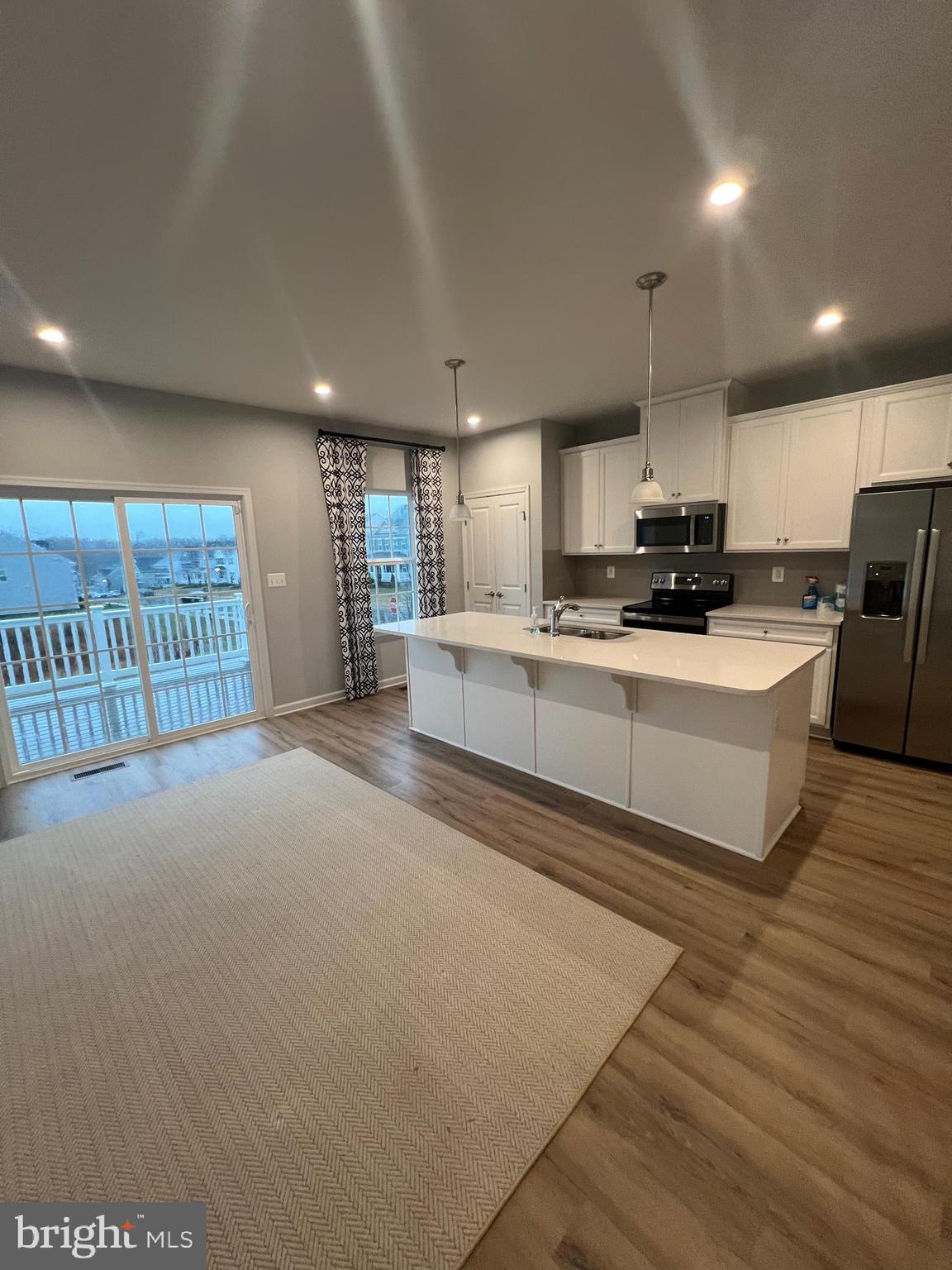 COURTHOUSE COMMONS - Residential Lease