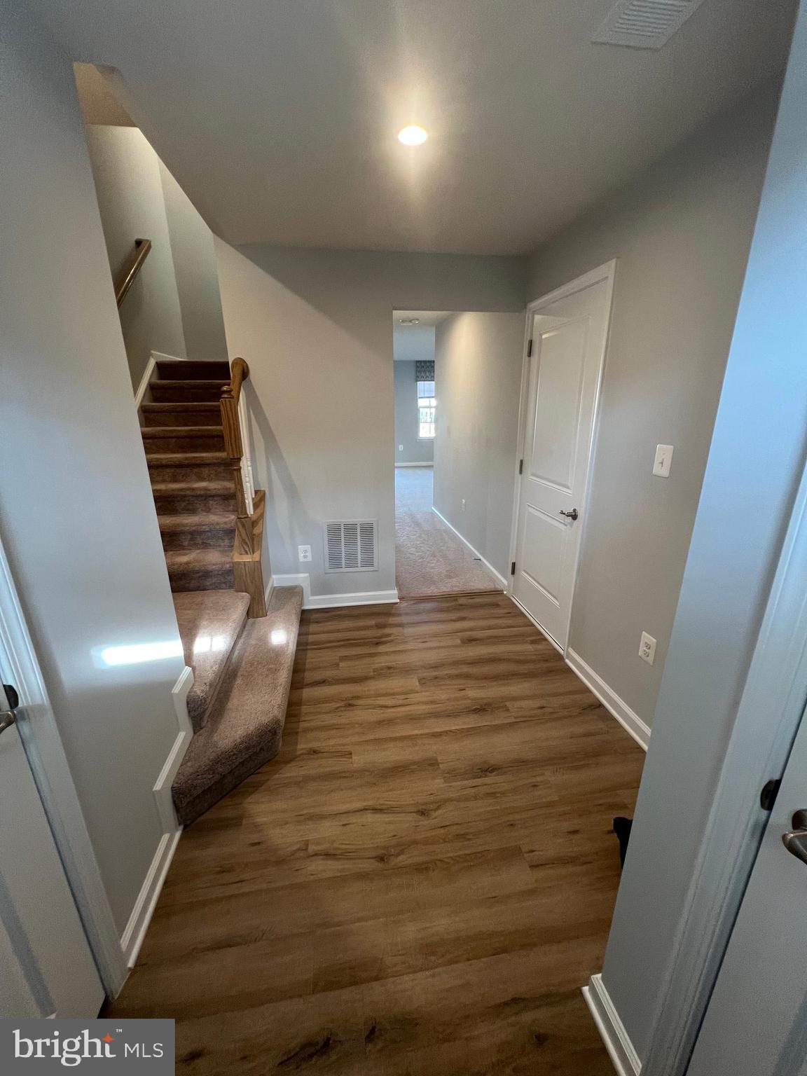 COURTHOUSE COMMONS - Residential Lease