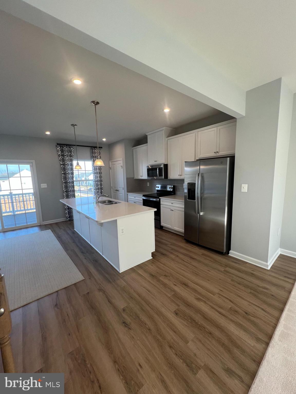 COURTHOUSE COMMONS - Residential Lease