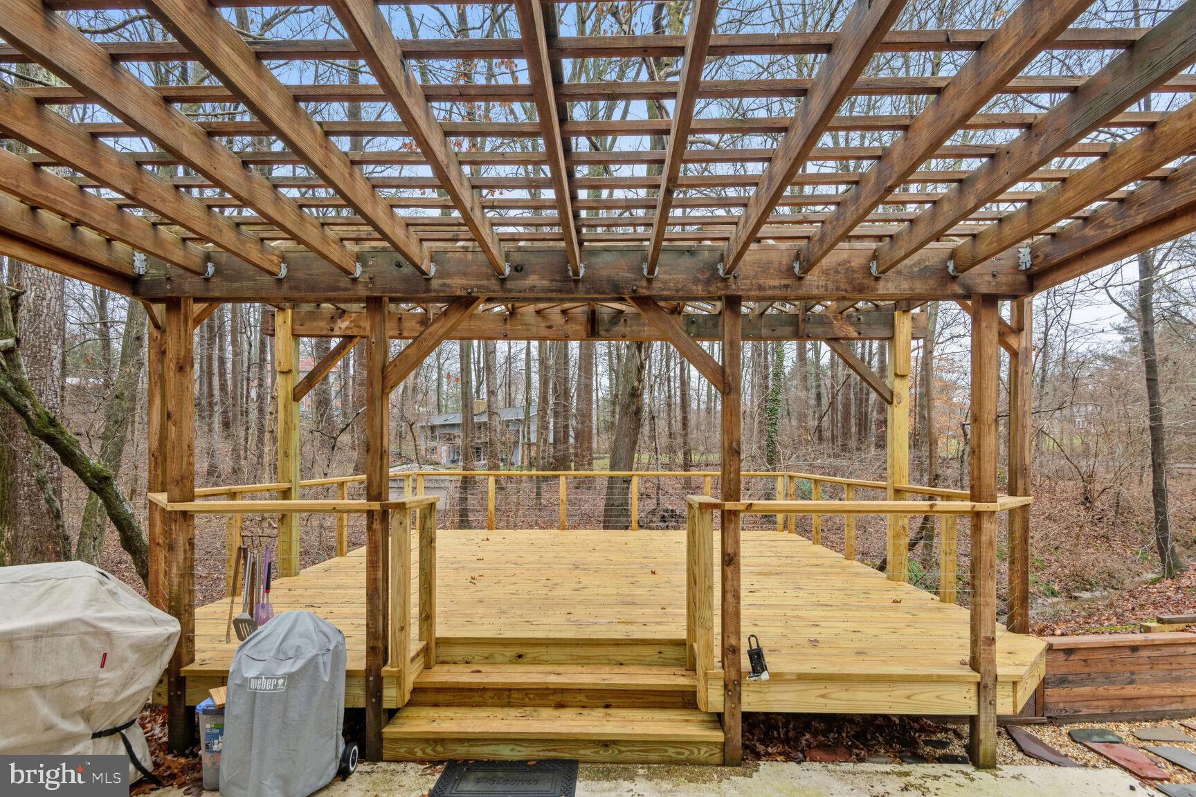 BROCK HALL ESTATES - Residential