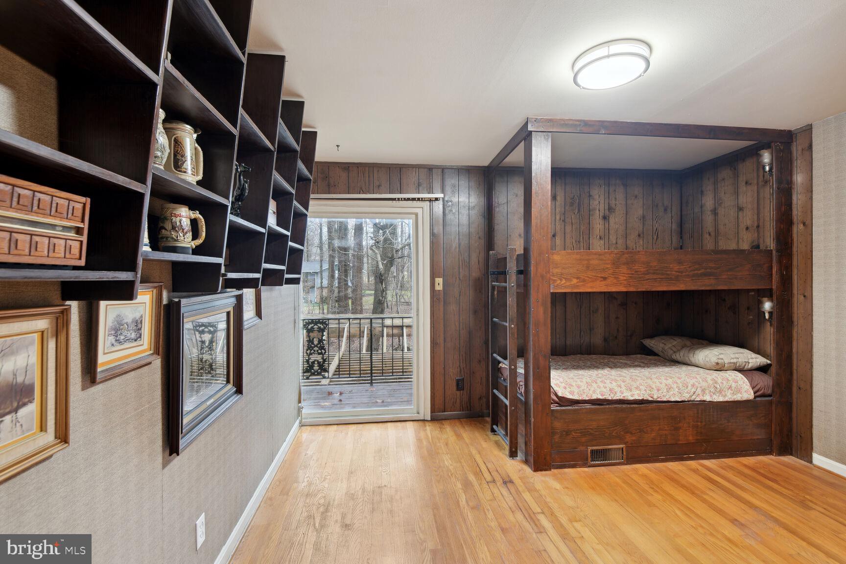 BROCK HALL ESTATES - Residential