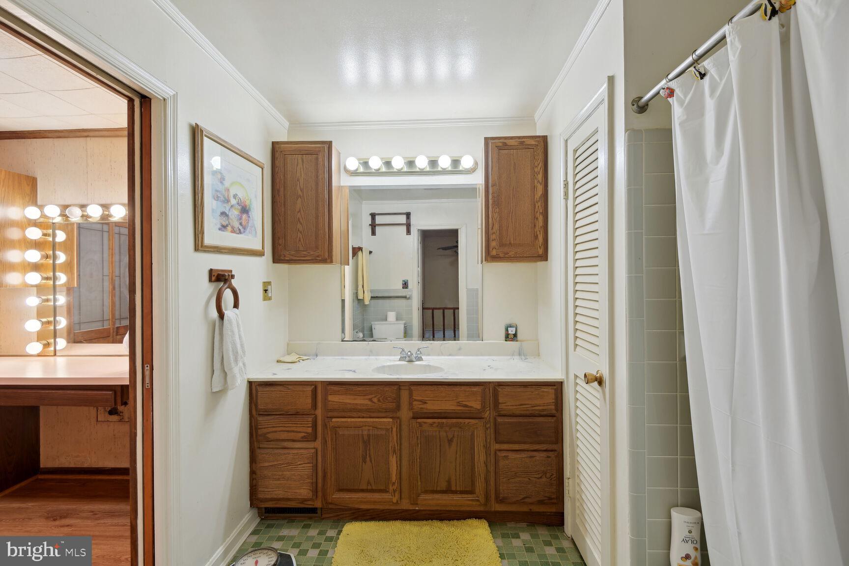 BROCK HALL ESTATES - Residential