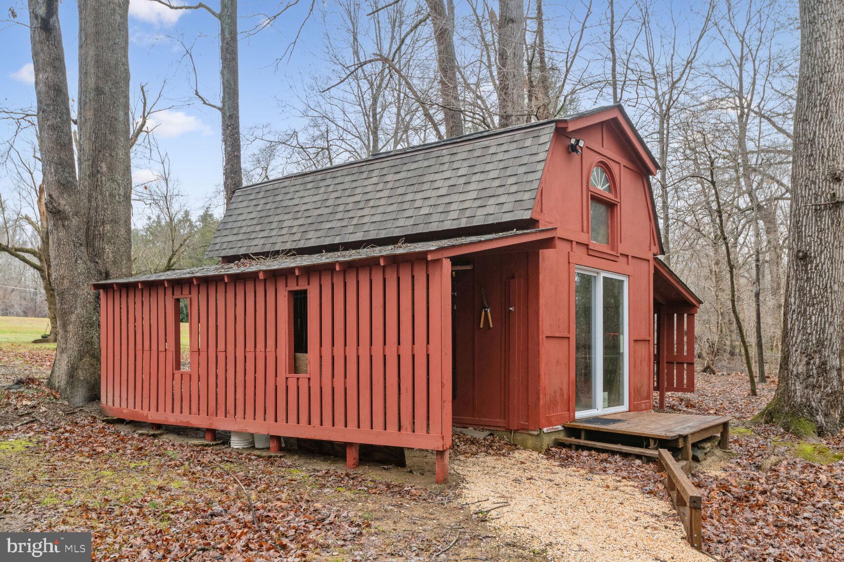 BROCK HALL ESTATES - Residential