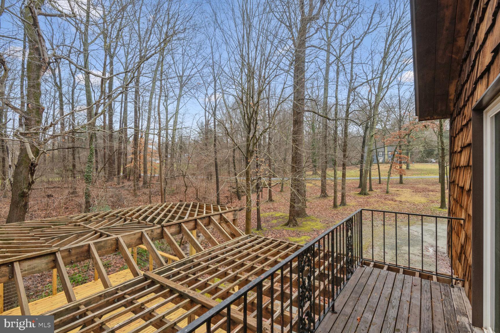 BROCK HALL ESTATES - Residential