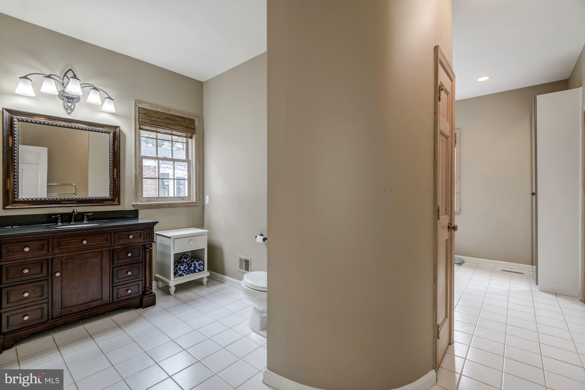 DOWNSCREST - Residential