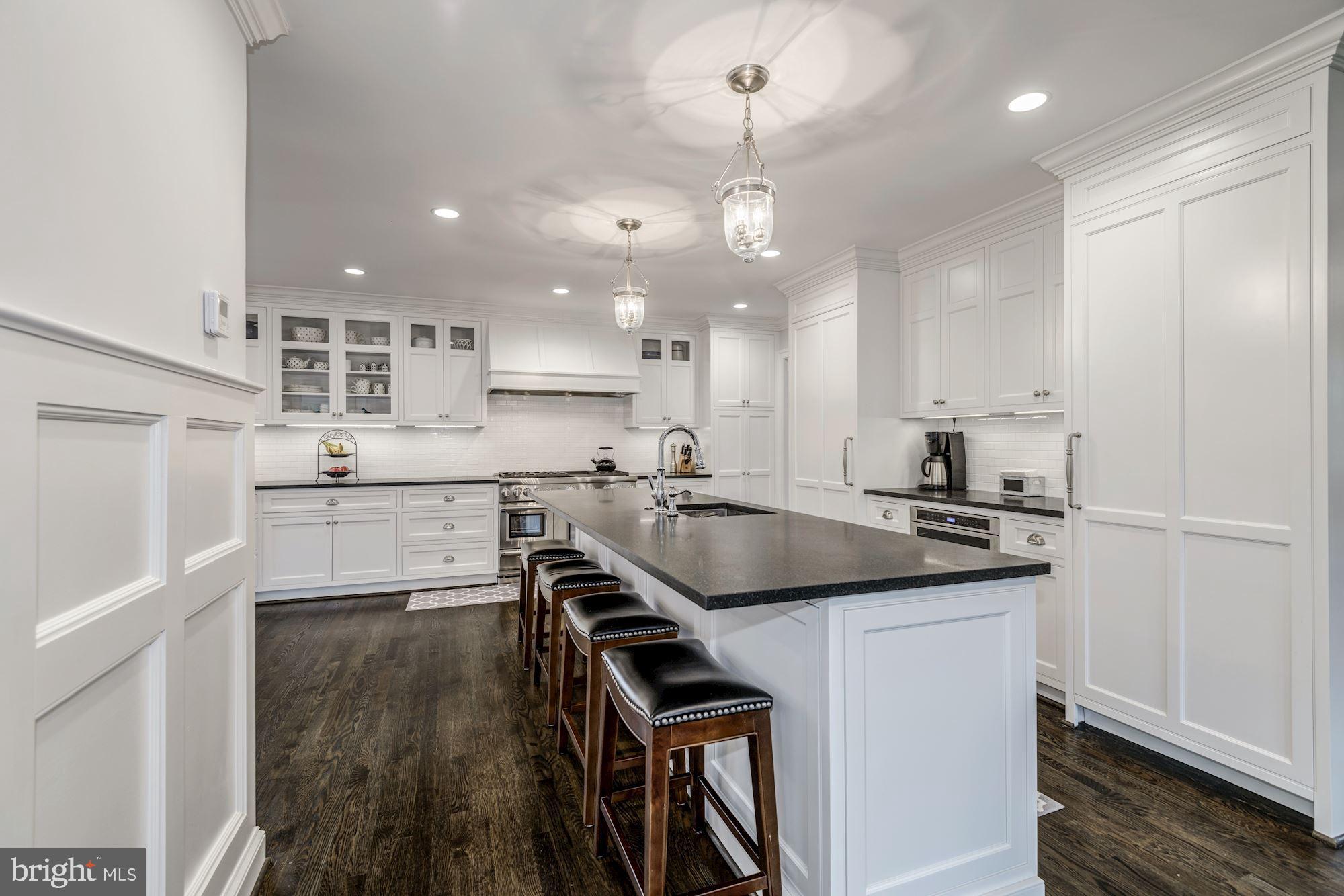 DOWNSCREST - Residential