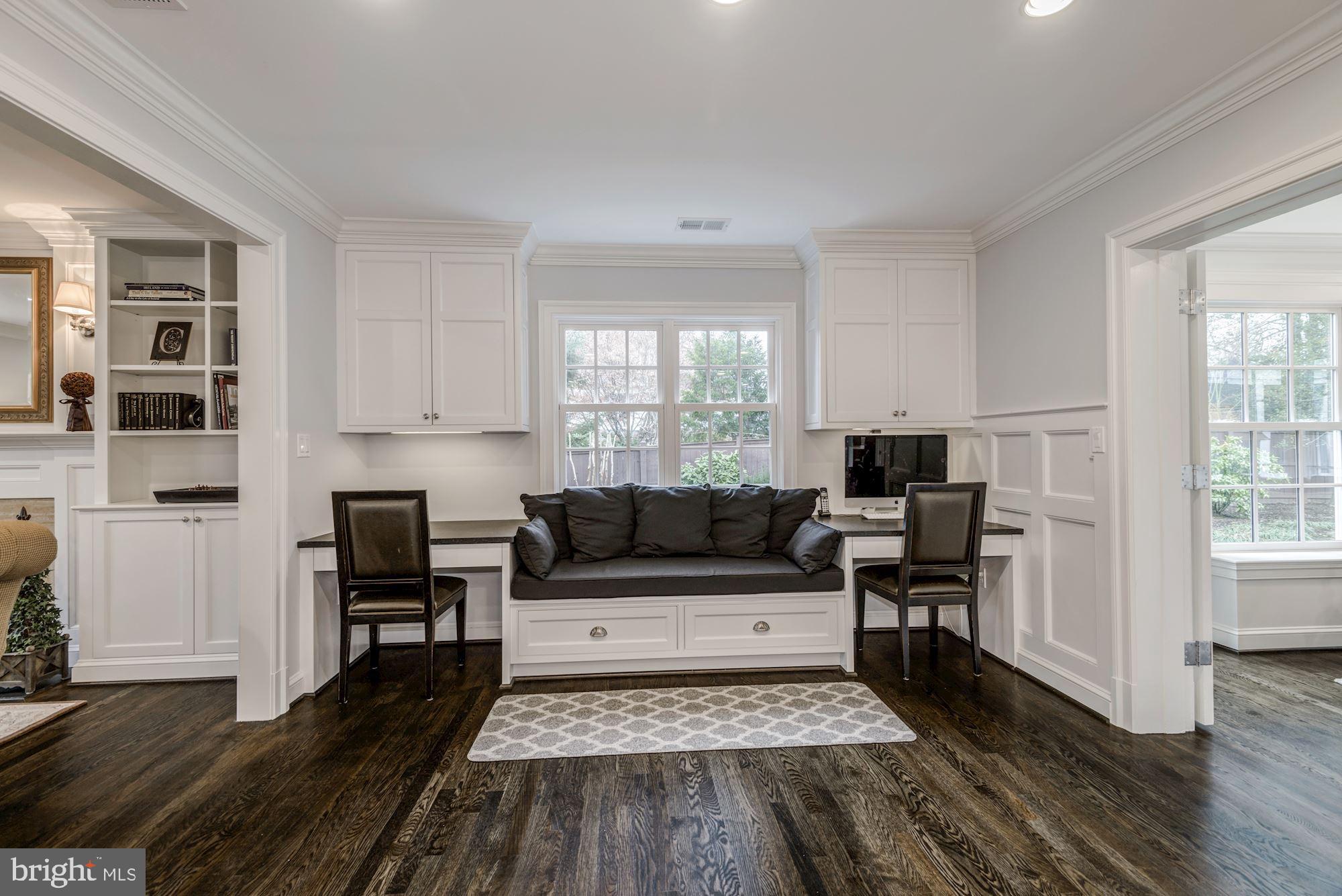 DOWNSCREST - Residential