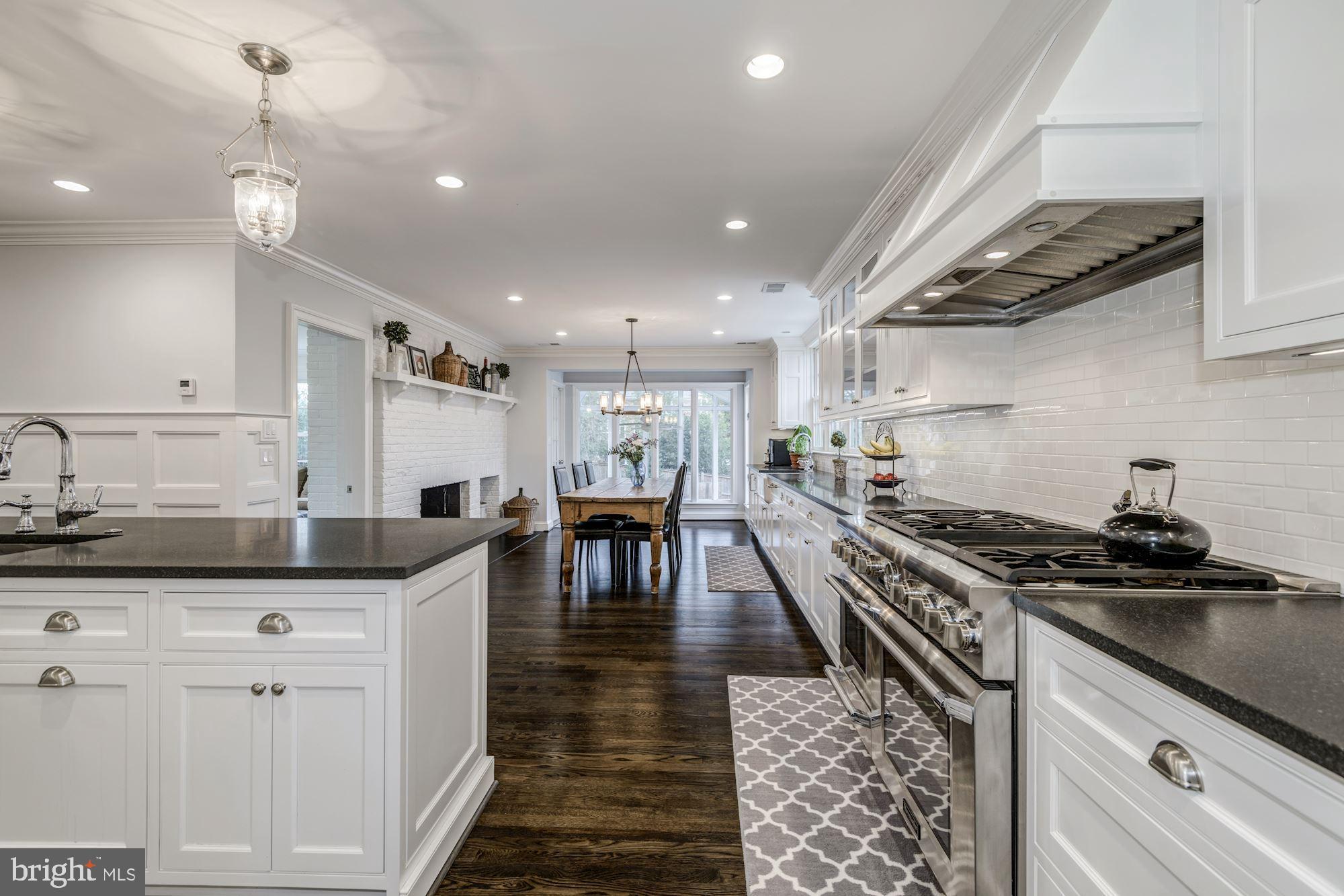 DOWNSCREST - Residential