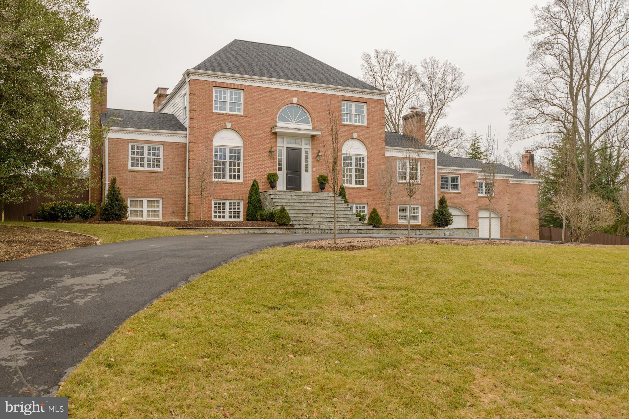 DOWNSCREST - Residential