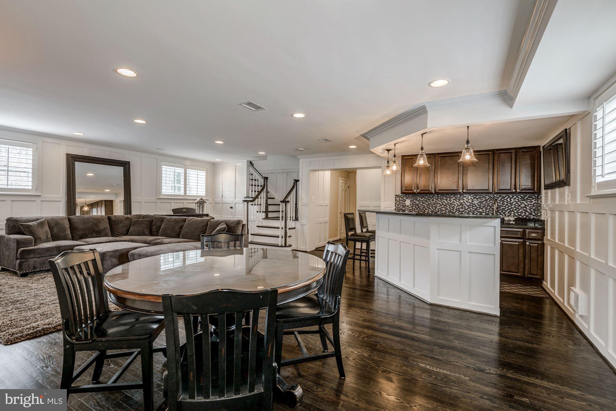 DOWNSCREST - Residential