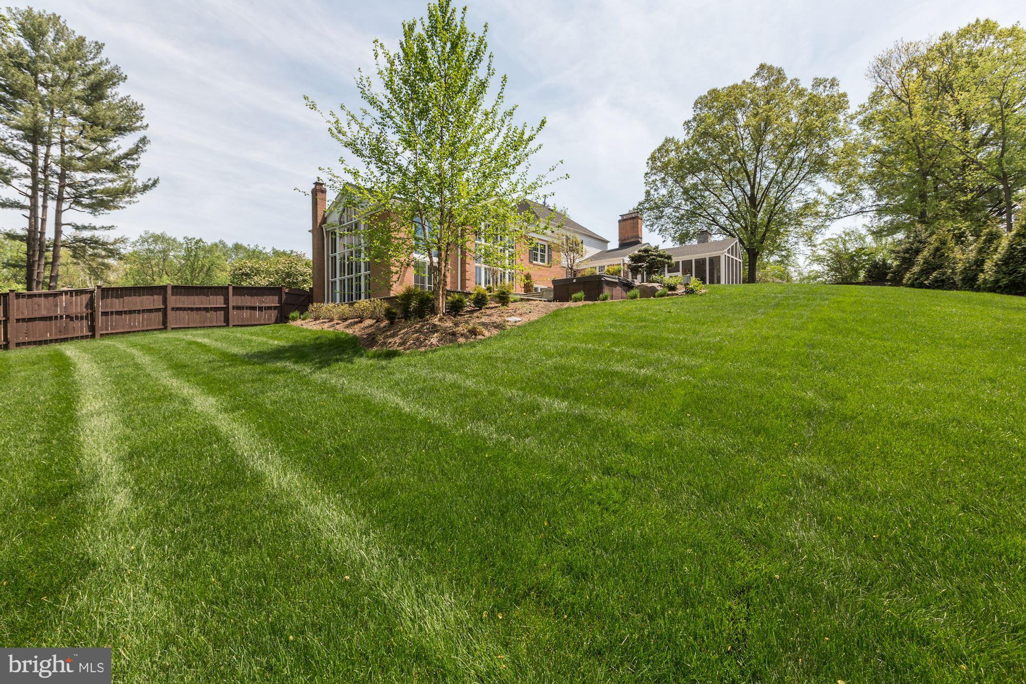 DOWNSCREST - Residential