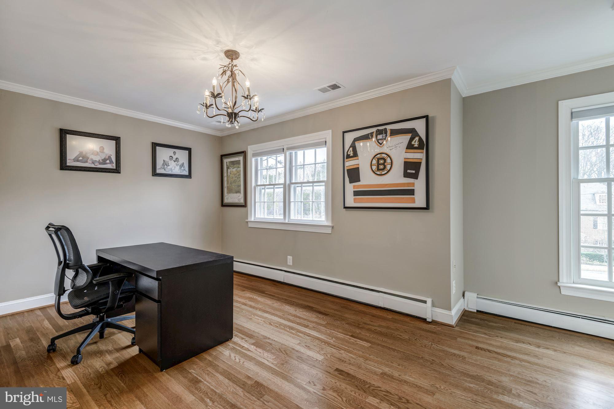 DOWNSCREST - Residential