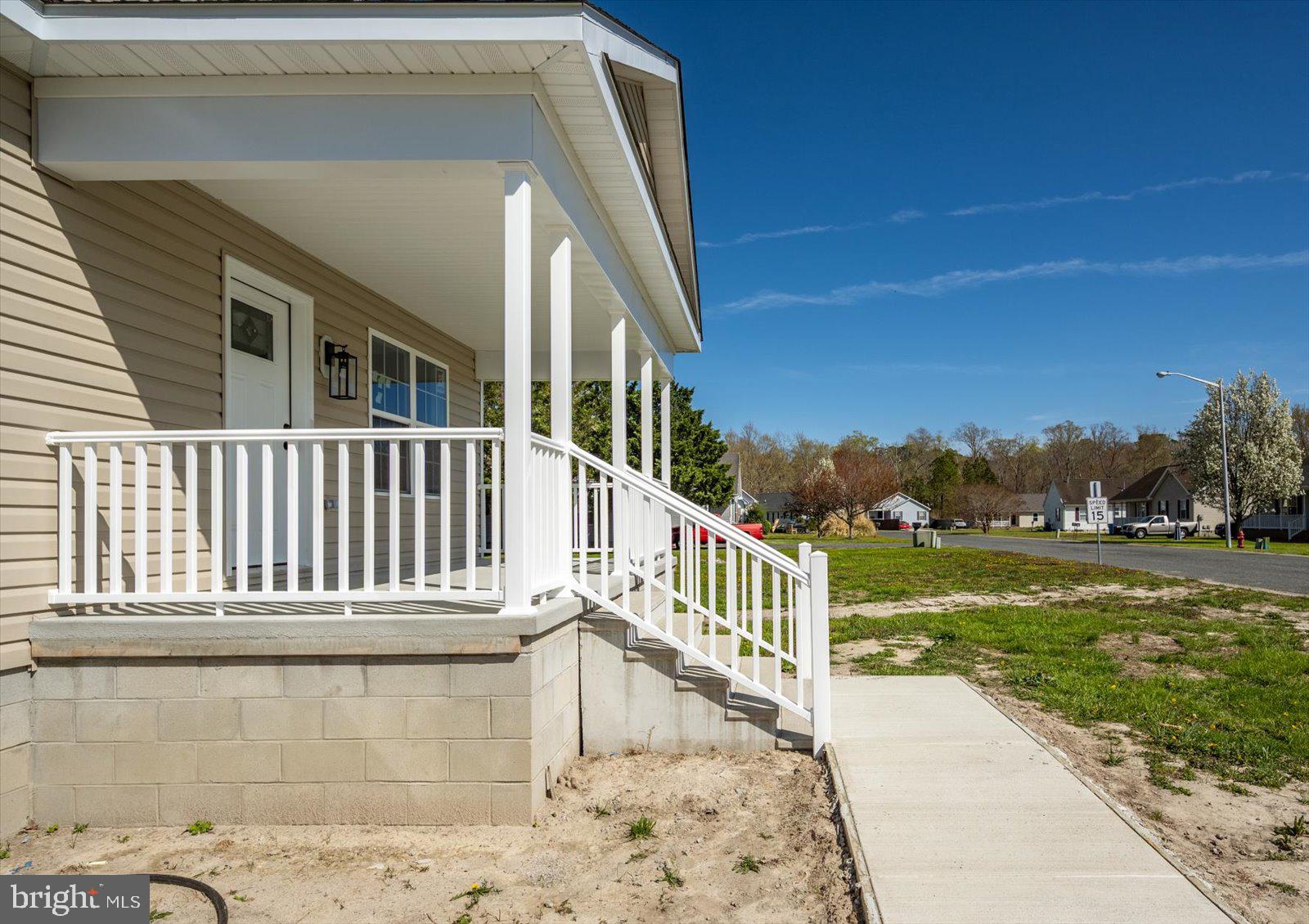 5 HERON WAY