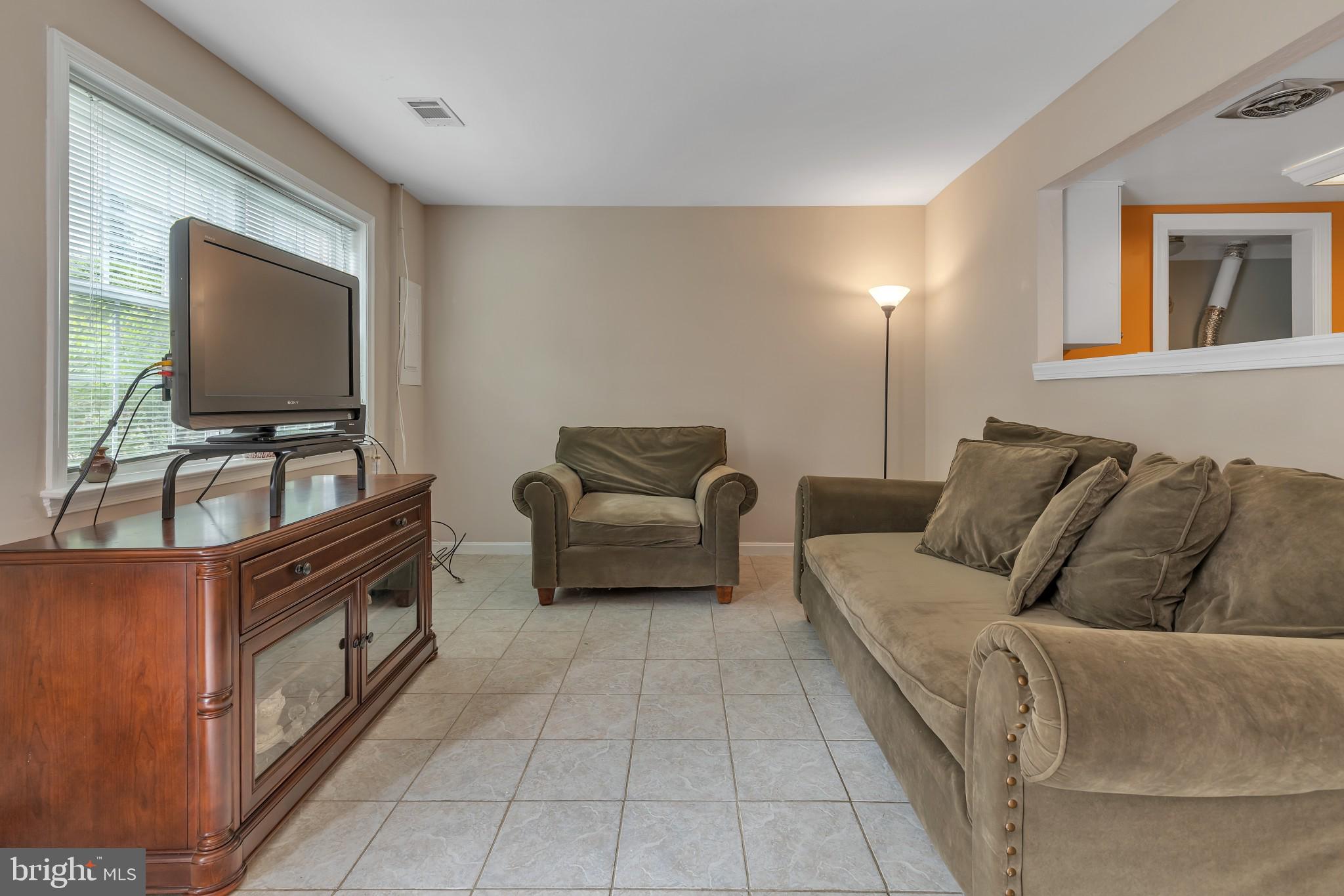 THE HIGHLANDS - Residential