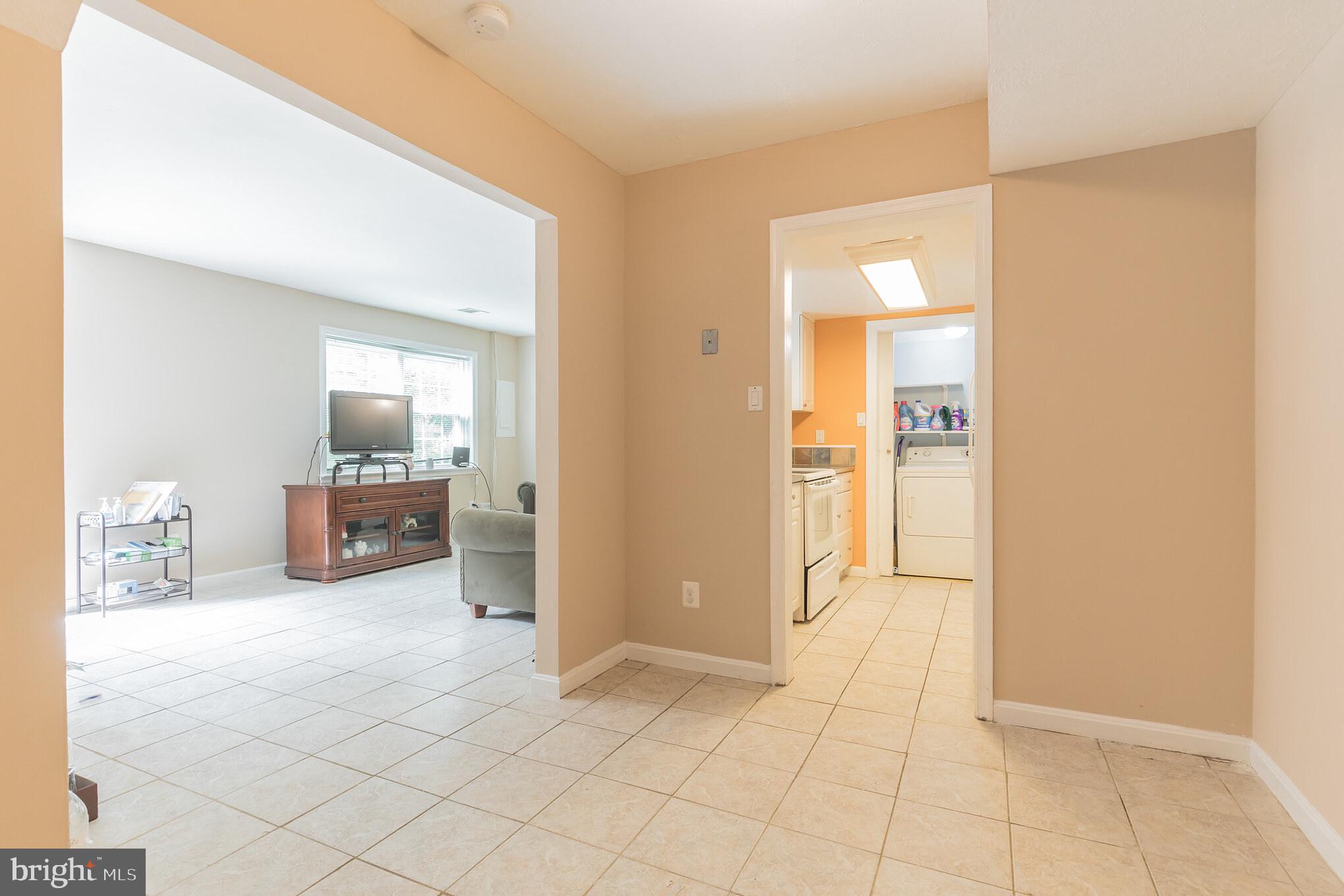 THE HIGHLANDS - Residential