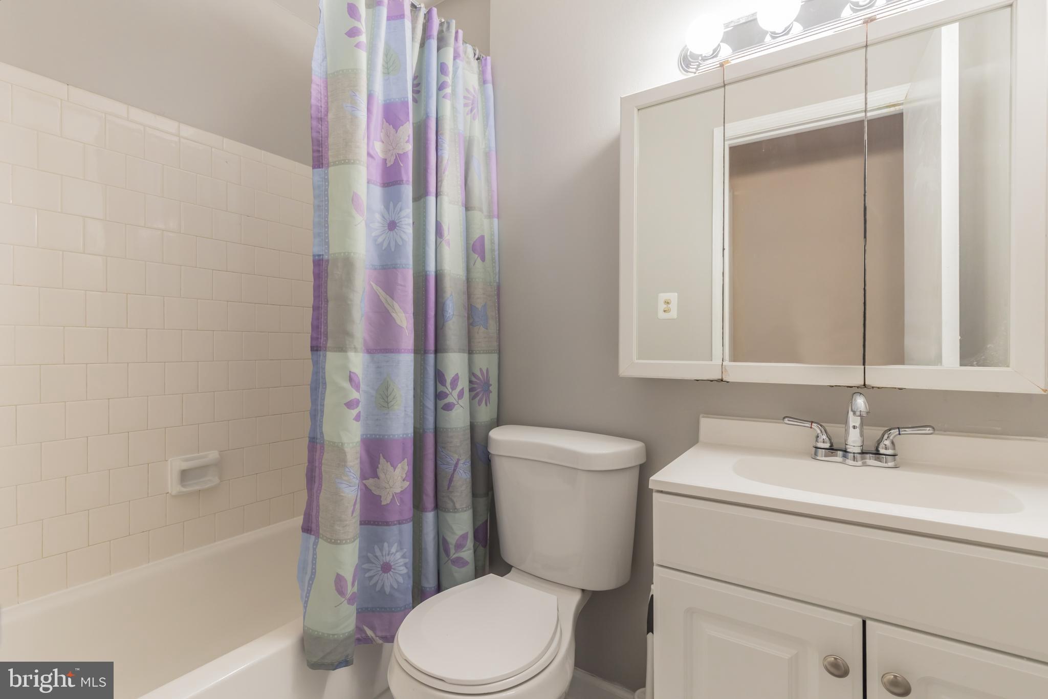 THE HIGHLANDS - Residential