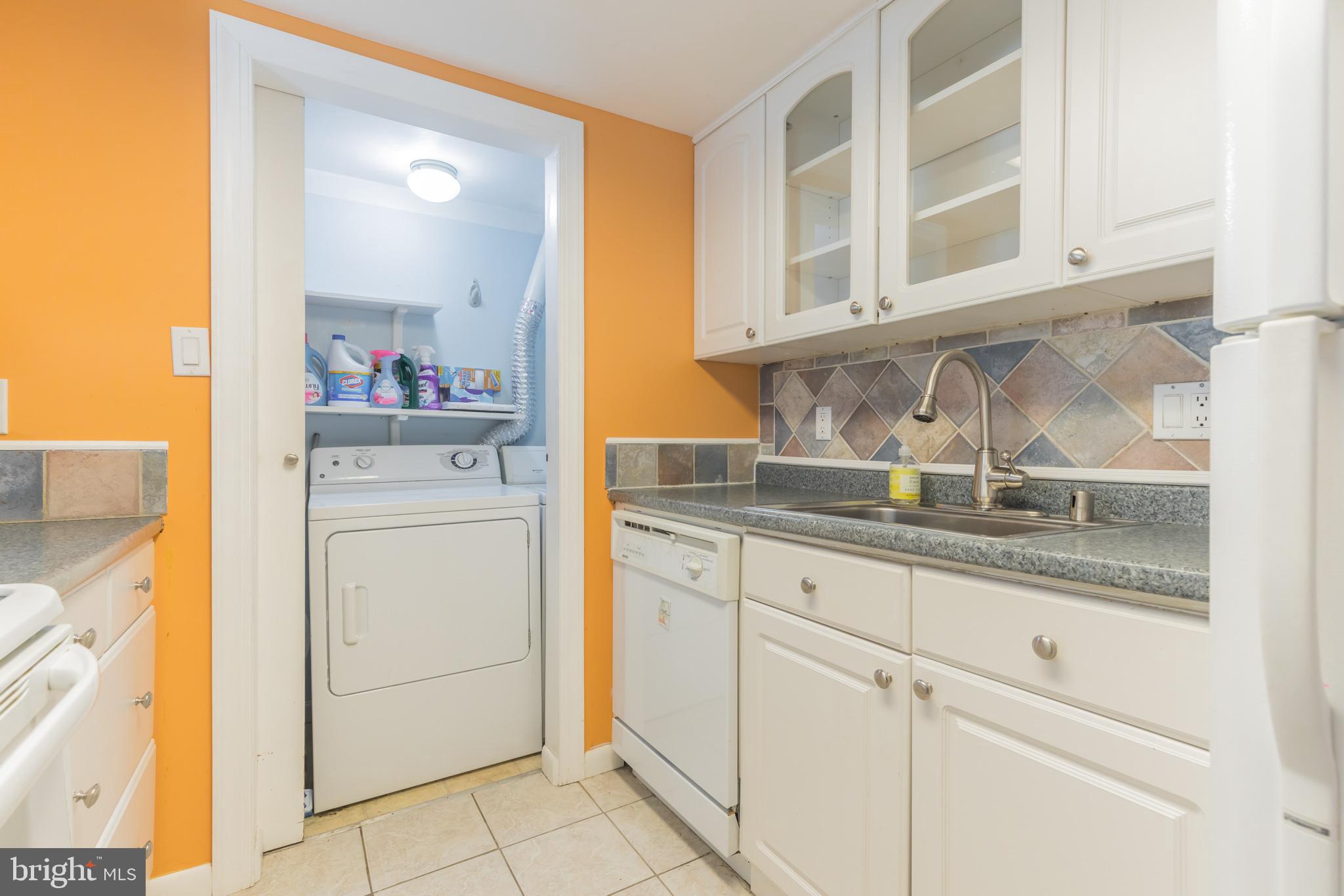 THE HIGHLANDS - Residential