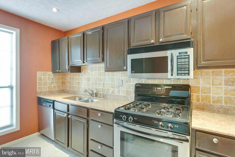 THE OAKTON - Residential Lease