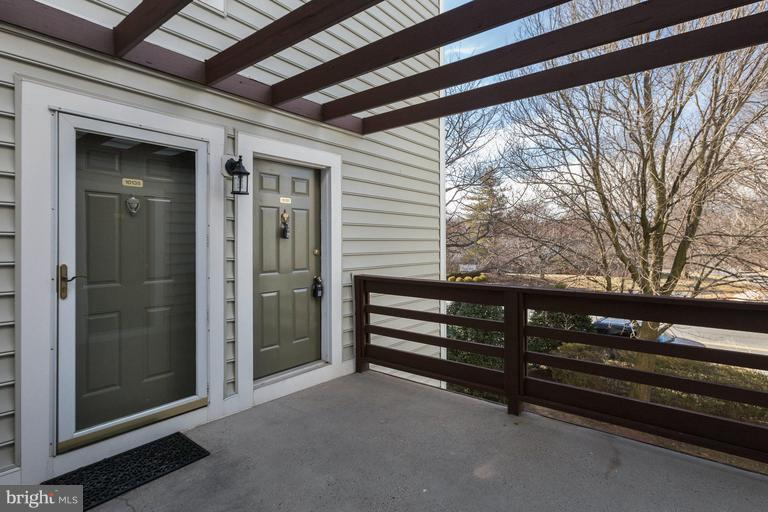 THE OAKTON - Residential Lease