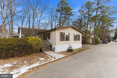 6 Loblolly Lane, Jackson, NJ MLS: NJOC2039526